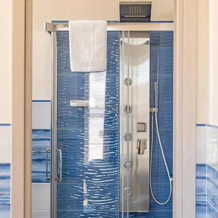 Dei Del Mare Extra Luxury 4*