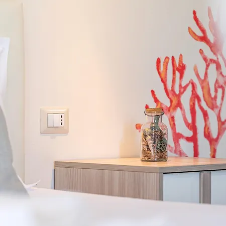 فندق مبيت وإفطار Dei Del Mare Extra Luxury غالّيبولي