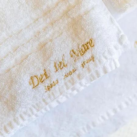 לינה וארוחת בוקר Dei Del Mare Extra Luxury