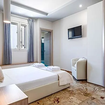 Dei Del Mare Boutique 加利波利