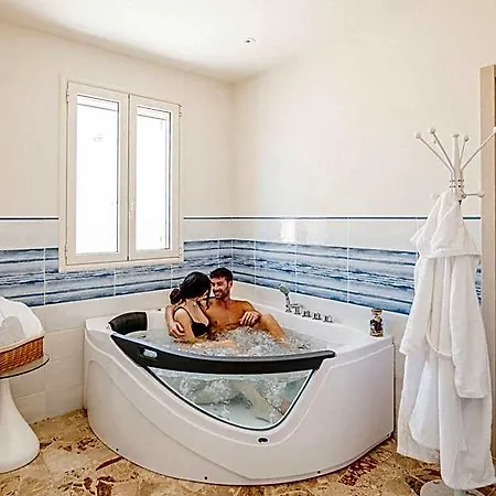 Dei Del Mare Boutique Couette-café 4*
