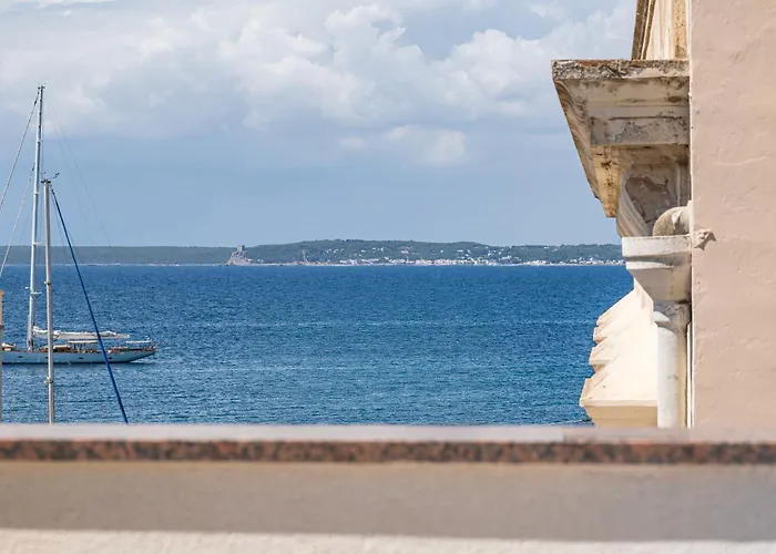 Dei Del Mare Extra Luxury Bed & Breakfast